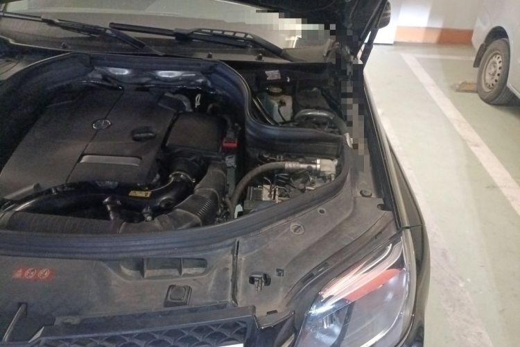 Used Mercedes-Benz GLK-Class 2014 GLK 260 4MATIC Dynamic Model Engine Bay Left