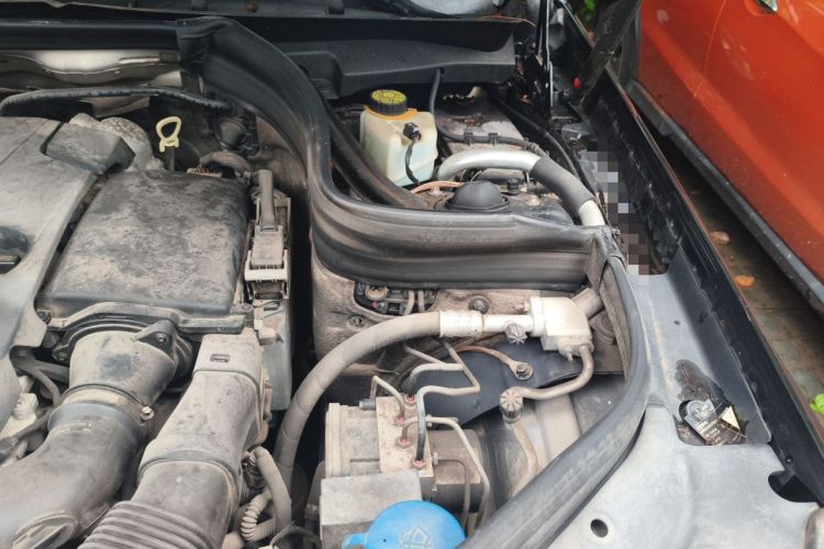 Used Mercedes-Benz GLK-Class 2014 GLK 200 Standard Model Engine Bay Left