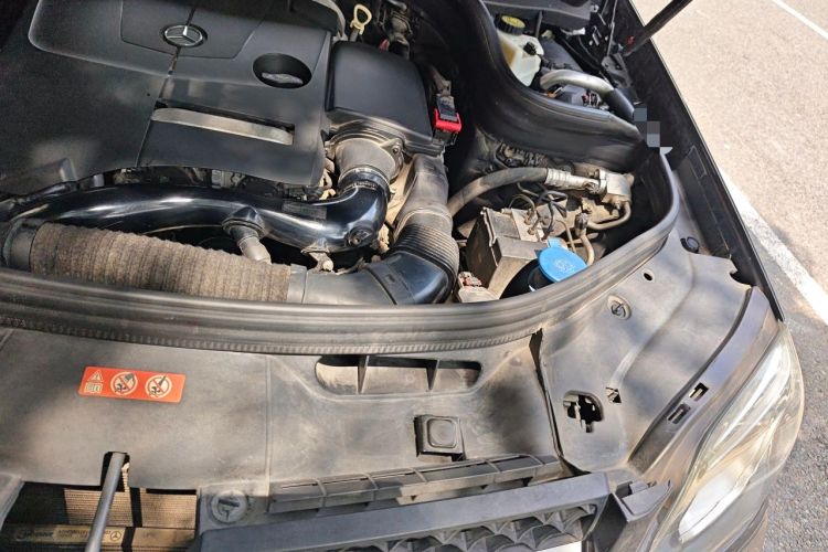 Used Mercedes-Benz GLK-Class 2014 GLK 260 4MATIC Dynamic Model Engine Bay Left