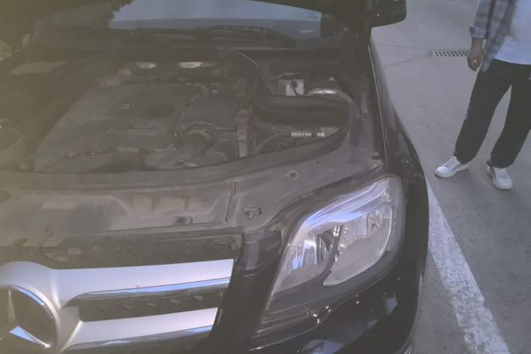 Used Mercedes-Benz GLK-Class 2014 GLK 200 Standard Model Engine Bay Left