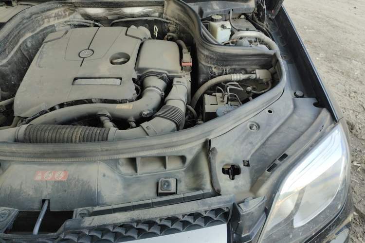 Used Mercedes-Benz GLK-Class 2014 GLK 260 4MATIC Dynamic Model Engine Bay Left