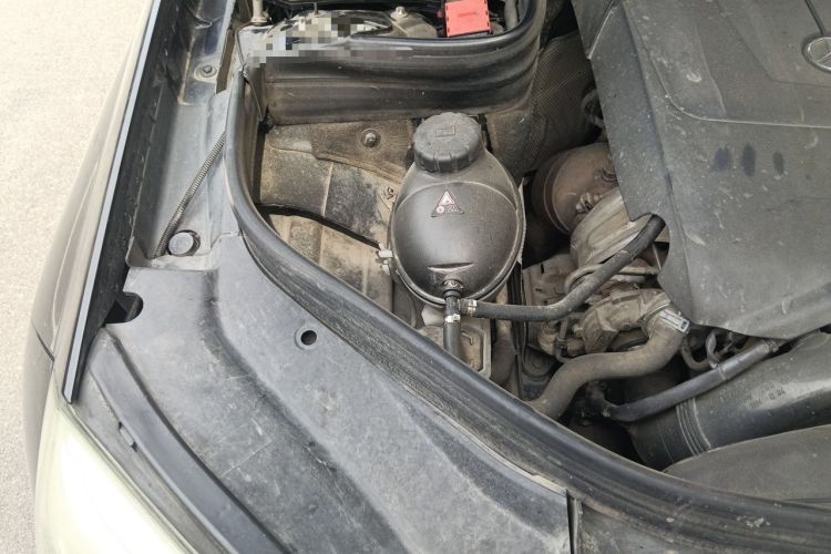 Used Mercedes-Benz GLK-Class 2014 GLK 260 4MATIC Dynamic Model Engine Bay Right