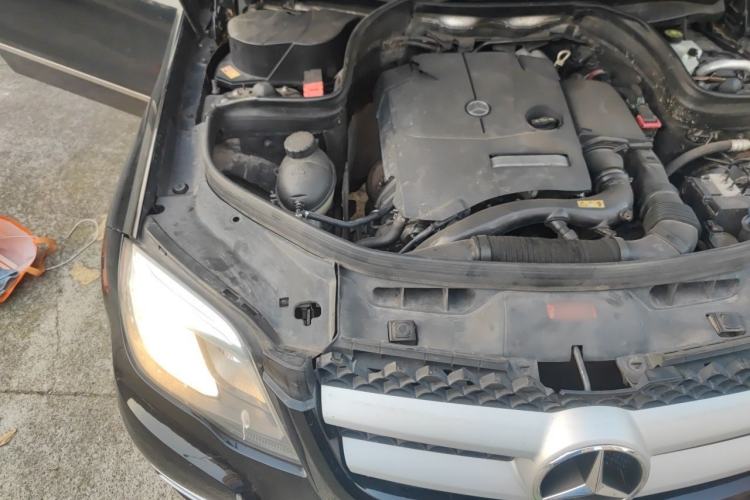 Used Mercedes-Benz GLK-Class 2014 GLK 260 4MATIC Dynamic Model Engine Bay Right