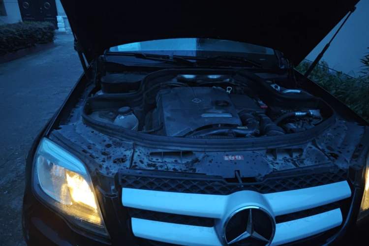 Used Mercedes-Benz GLK-Class 2014 GLK 260 4MATIC Dynamic Model Engine Bay Right