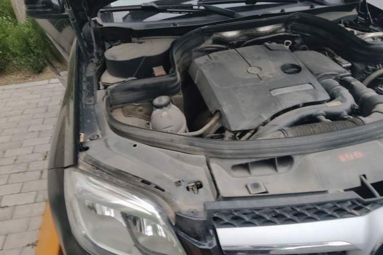 Used Mercedes-Benz GLK-Class 2014 GLK 200 Standard Model Engine Bay Right
