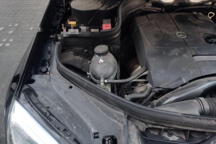 Used Mercedes-Benz GLK-Class 2014 GLK 260 4MATIC Dynamic Model Engine Bay Right