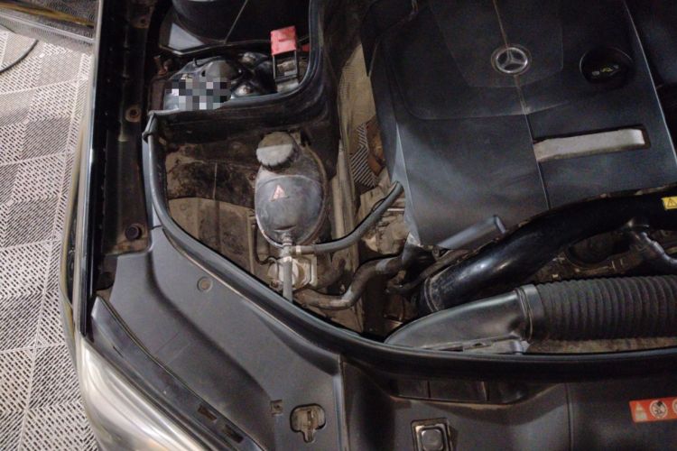 Used Mercedes-Benz GLK-Class 2014 GLK 200 Standard Model Engine Bay Right