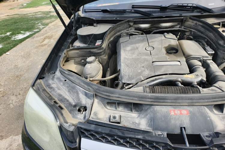 Used Mercedes-Benz GLK-Class 2014 GLK 200 Standard Model Engine Bay Right