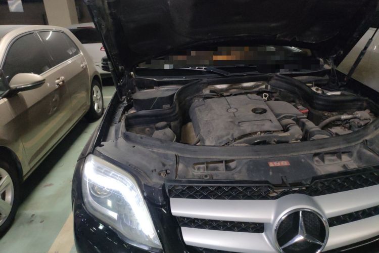 Used Mercedes-Benz GLK-Class 2014 GLK 260 4MATIC Dynamic Model Engine Bay Right