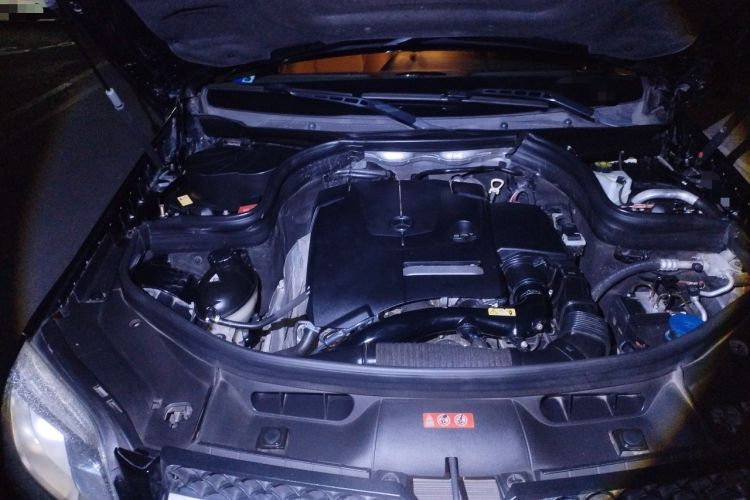 Used Mercedes-Benz GLK-Class 2014 GLK 200 Standard Model Engine Bay Right