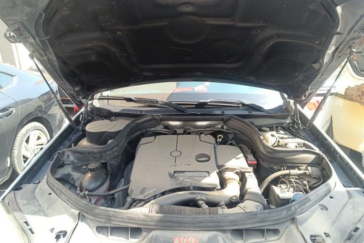 Used Mercedes-Benz GLK-Class 2014 GLK 260 4MATIC Dynamic Model Engine Bay