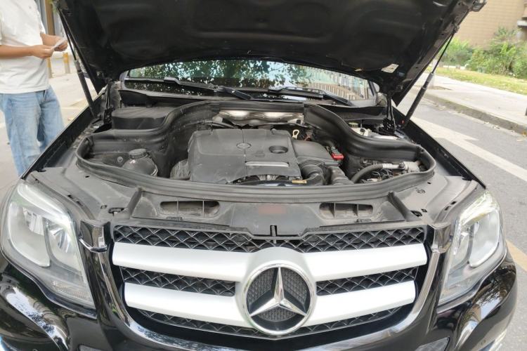 Used Mercedes-Benz GLK-Class 2014 GLK 260 4MATIC Dynamic Model Engine Bay