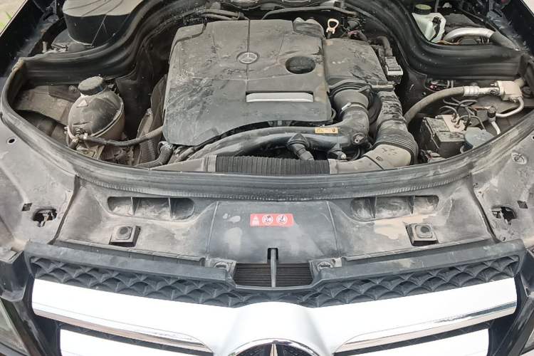Used Mercedes-Benz GLK-Class 2014 GLK 200 Standard Model Engine Bay