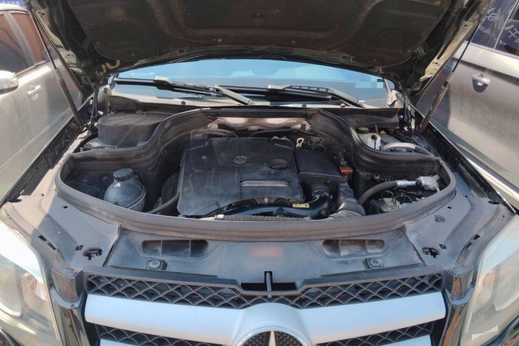 Used Mercedes-Benz GLK-Class 2014 GLK 260 4MATIC Dynamic Model Engine Bay