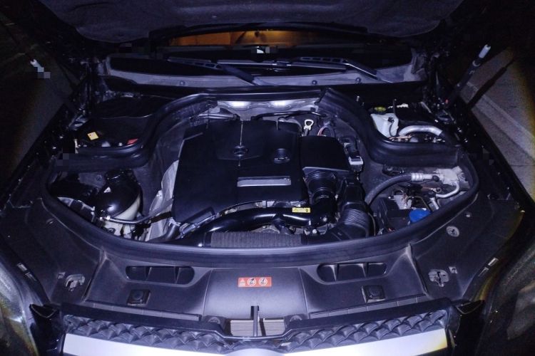 Used Mercedes-Benz GLK-Class 2014 GLK 200 Standard Model Engine Bay