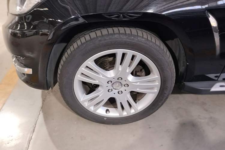Used Mercedes-Benz GLK-Class 2014 GLK 200 Standard Model Exterior 4