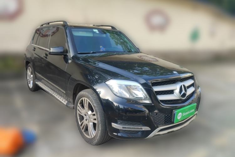 Used Mercedes-Benz GLK-Class 2014 GLK 260 4MATIC Dynamic Model Front Right 45 Deg