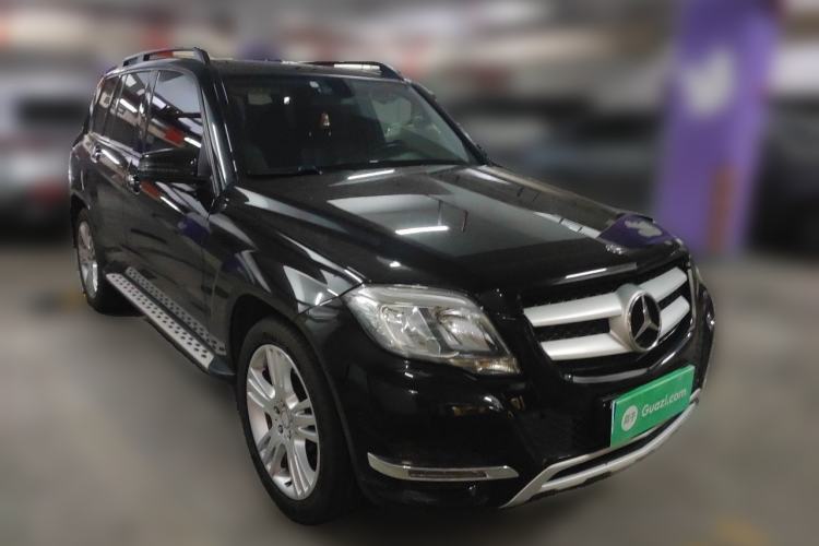 Used Mercedes-Benz GLK-Class 2014 GLK 260 4MATIC Dynamic Model Front Right 45 Deg
