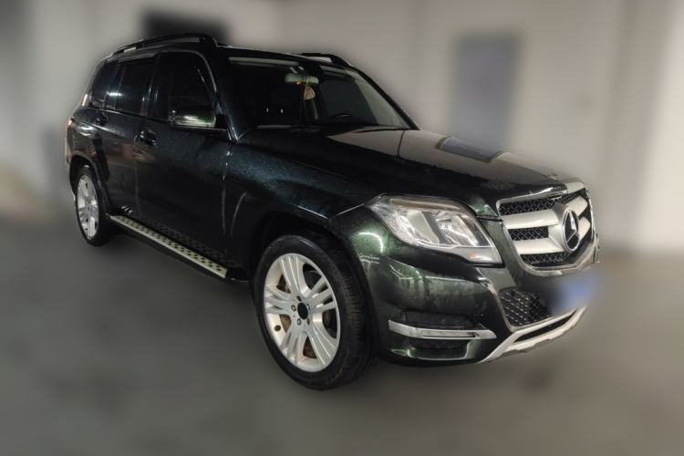 Used Mercedes-Benz GLK-Class 2014 GLK 260 4MATIC Dynamic Model Front Right 45 Deg