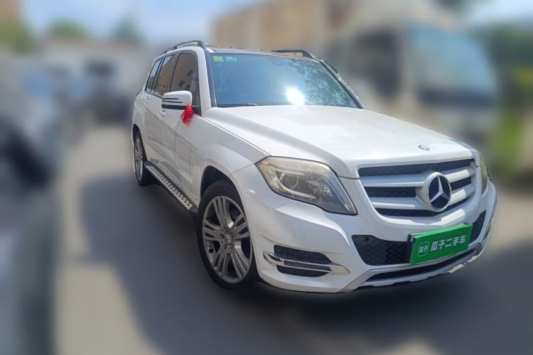 Used Mercedes-Benz GLK-Class 2014 GLK 260 4MATIC Dynamic Model Front Right 45 Deg
