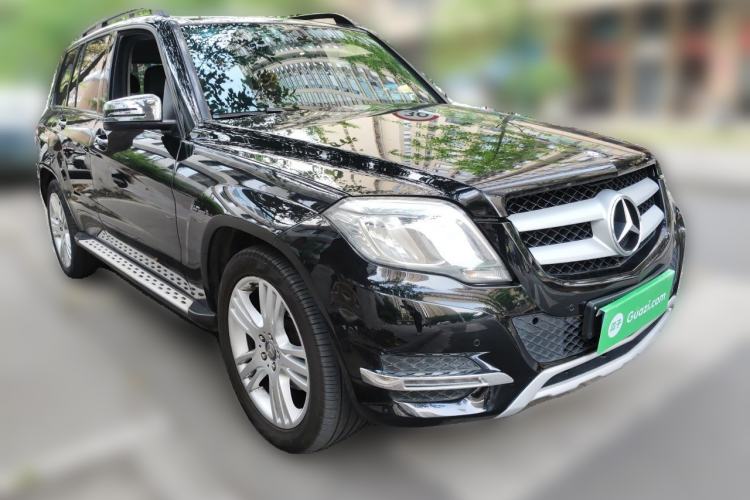 Used Mercedes-Benz GLK-Class 2014 GLK 260 4MATIC Dynamic Model Front Right 45 Deg