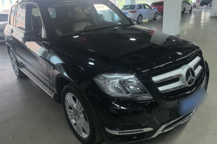 Used Mercedes-Benz GLK-Class 2014 GLK 200 Standard Model Front Right 45 Deg