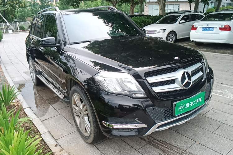 Used Mercedes-Benz GLK-Class 2014 GLK 200 Standard Model Front Right 45 Deg