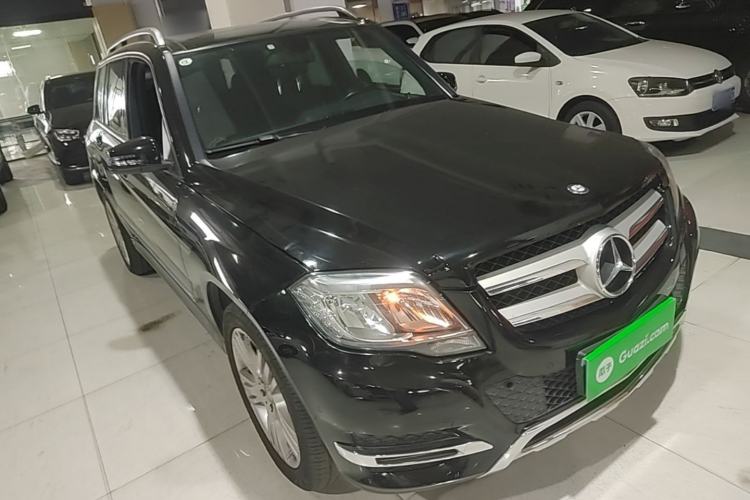 Used Mercedes-Benz GLK-Class 2014 GLK 200 Standard Model Front Right 45 Deg