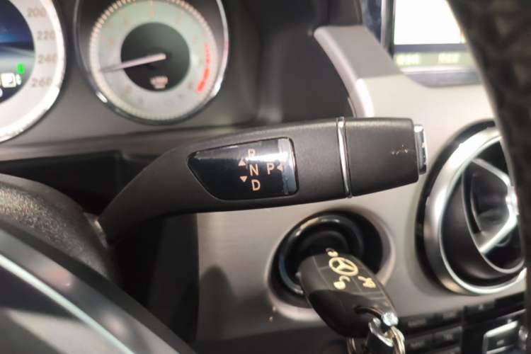 Used Mercedes-Benz GLK-Class 2014 GLK 200 Standard Model Gear Lever
