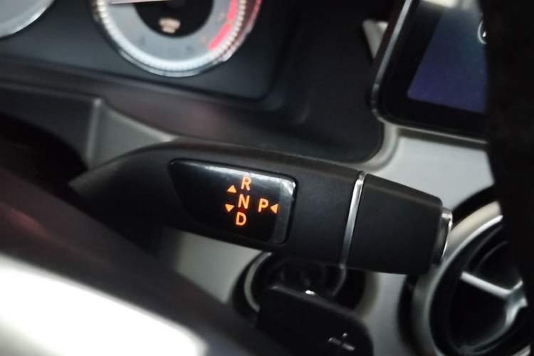 Used Mercedes-Benz GLK-Class 2014 GLK 200 Standard Model Gear Lever