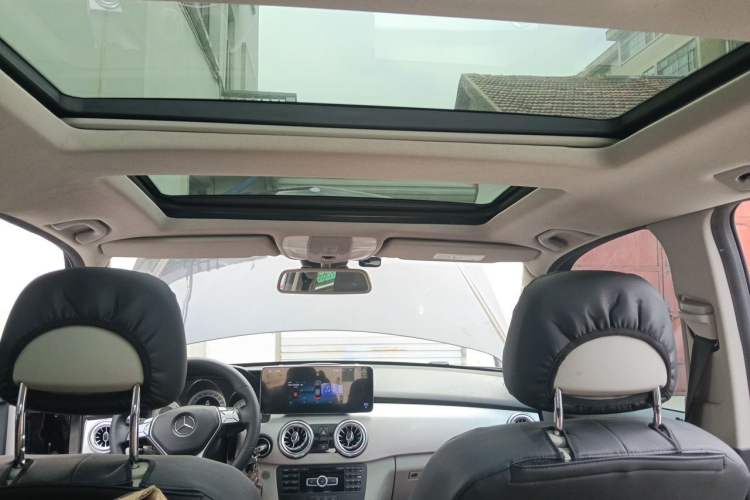 Used Mercedes-Benz GLK-Class 2014 GLK 260 4MATIC Dynamic Model Headliner