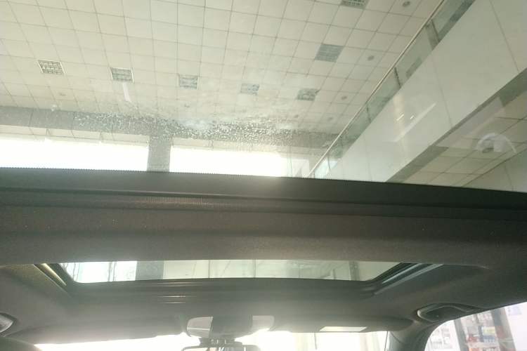 Used Mercedes-Benz GLK-Class 2014 GLK 200 Standard Model Headliner