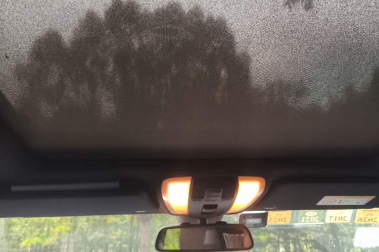 Used Mercedes-Benz GLK-Class 2014 GLK 200 Standard Model Headliner