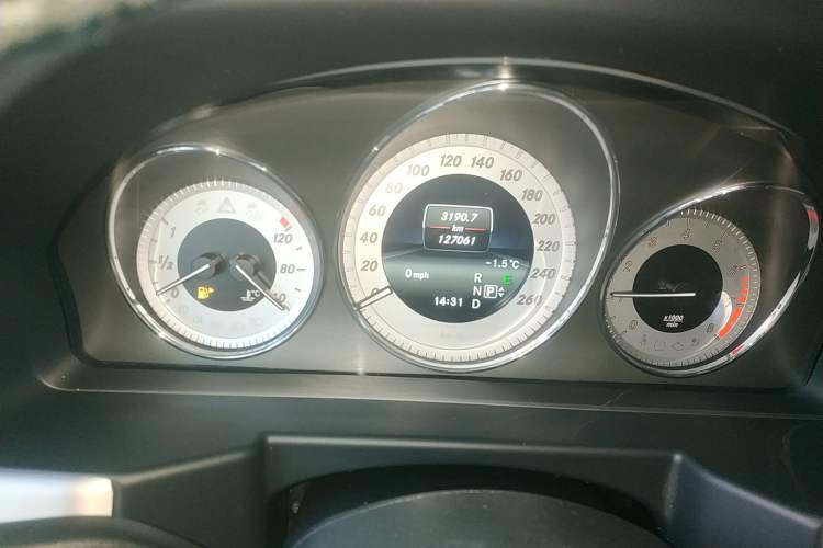 Used Mercedes-Benz GLK-Class 2014 GLK 200 Standard Model Instrument Cluster