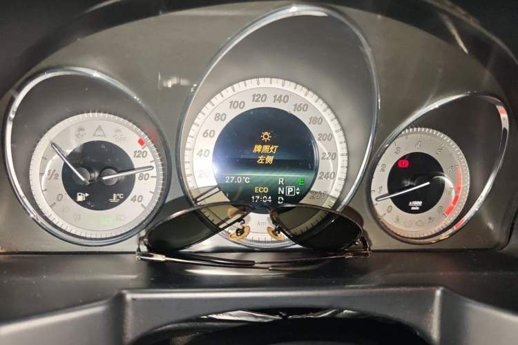 Used Mercedes-Benz GLK-Class 2014 GLK 200 Standard Model Instrument Cluster