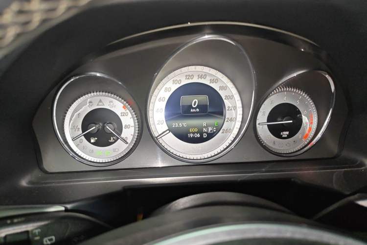 Used Mercedes-Benz GLK-Class 2014 GLK 260 4MATIC Dynamic Model Instrument Cluster