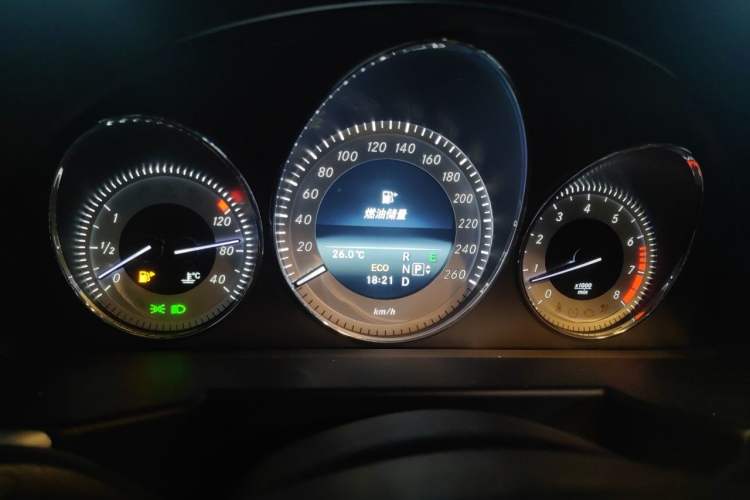 Used Mercedes-Benz GLK-Class 2014 GLK 260 4MATIC Dynamic Model Instrument Cluster