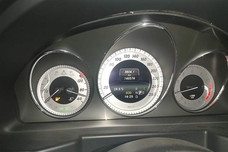 Used Mercedes-Benz GLK-Class 2014 GLK 200 Standard Model Instrument Cluster