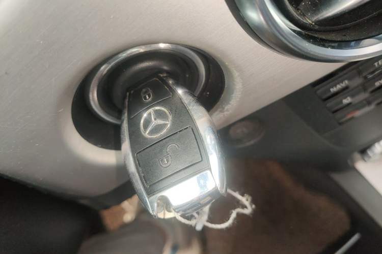 Used Mercedes-Benz GLK-Class 2014 GLK 260 4MATIC Dynamic Model Interior 1