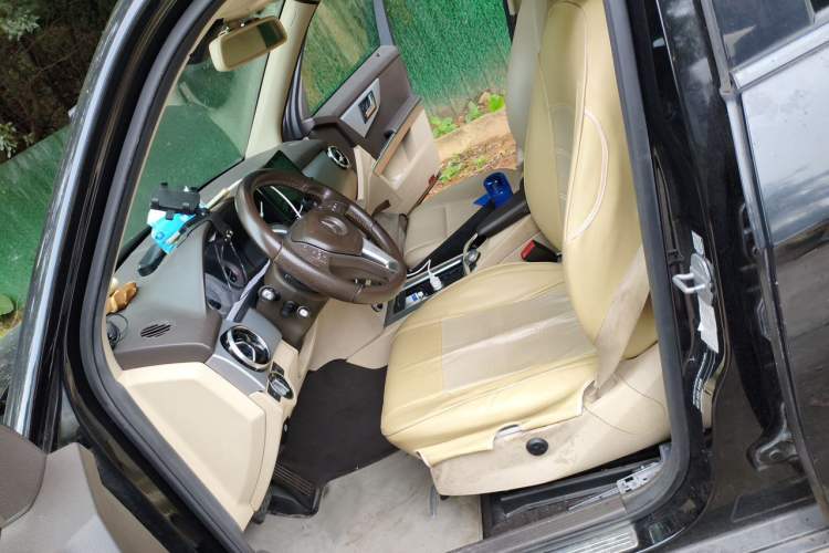 Used Mercedes-Benz GLK-Class 2014 GLK 260 4MATIC Dynamic Model Left Front Seat