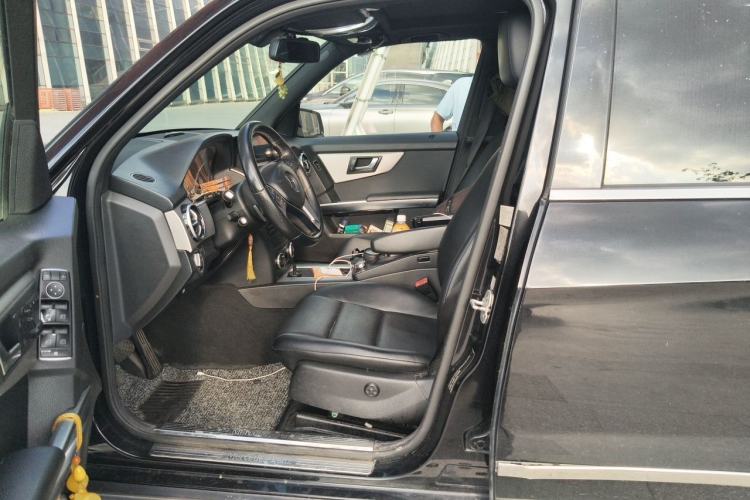 Used Mercedes-Benz GLK-Class 2014 GLK 260 4MATIC Dynamic Model Left Front Seat
