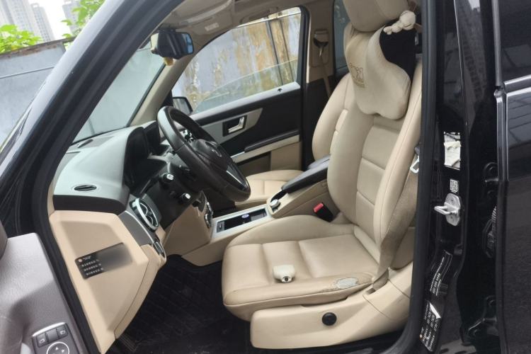 Used Mercedes-Benz GLK-Class 2014 GLK 260 4MATIC Dynamic Model Left Front Seat