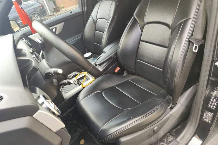 Used Mercedes-Benz GLK-Class 2014 GLK 200 Standard Model Left Front Seat