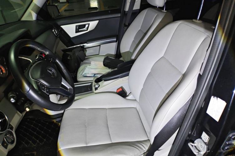 Used Mercedes-Benz GLK-Class 2014 GLK 260 4MATIC Dynamic Model Left Front Seat