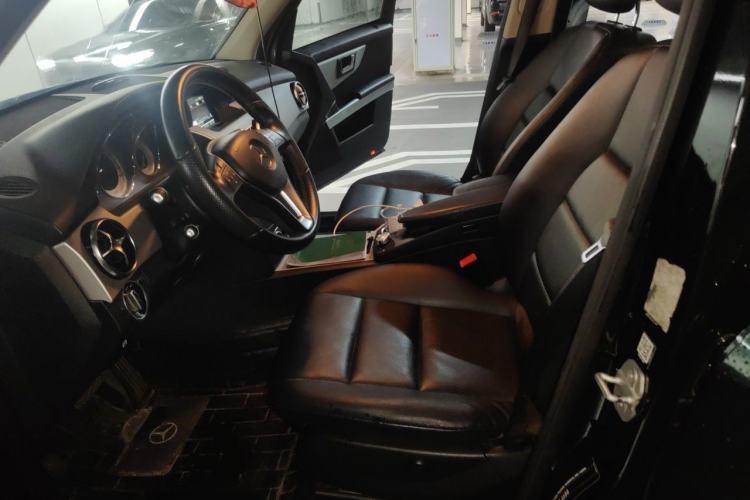 Used Mercedes-Benz GLK-Class 2014 GLK 260 4MATIC Dynamic Model Left Front Seat