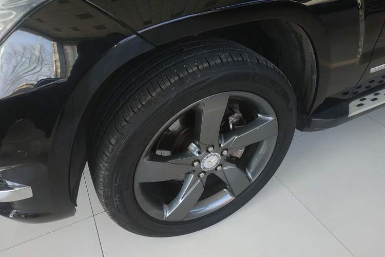 Used Mercedes-Benz GLK-Class 2014 GLK 200 Standard Model Left Front Wheel Hub