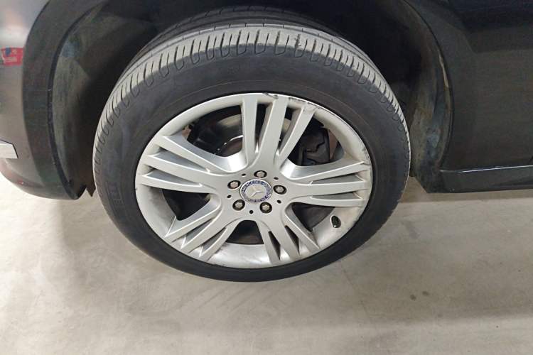 Used Mercedes-Benz GLK-Class 2014 GLK 200 Standard Model Left Front Wheel Hub