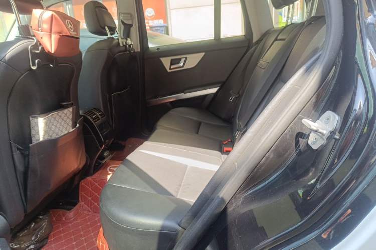 Used Mercedes-Benz GLK-Class 2014 GLK 260 4MATIC Dynamic Model Left Rear Seat