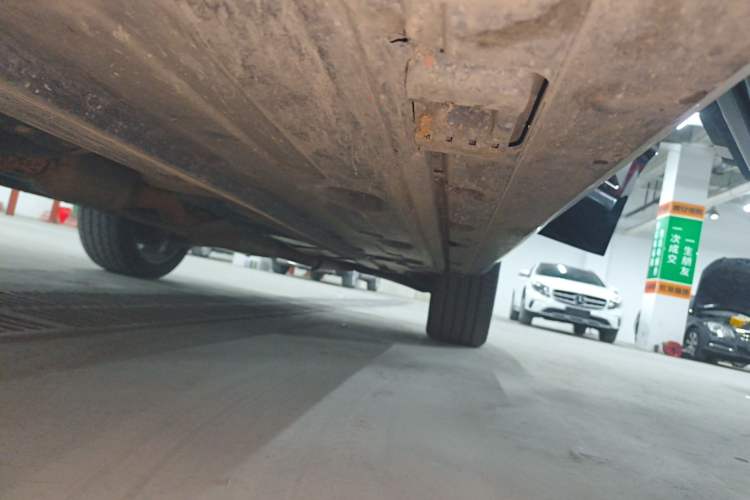 Used Mercedes-Benz GLK-Class 2014 GLK 200 Standard Model Left Side Sill