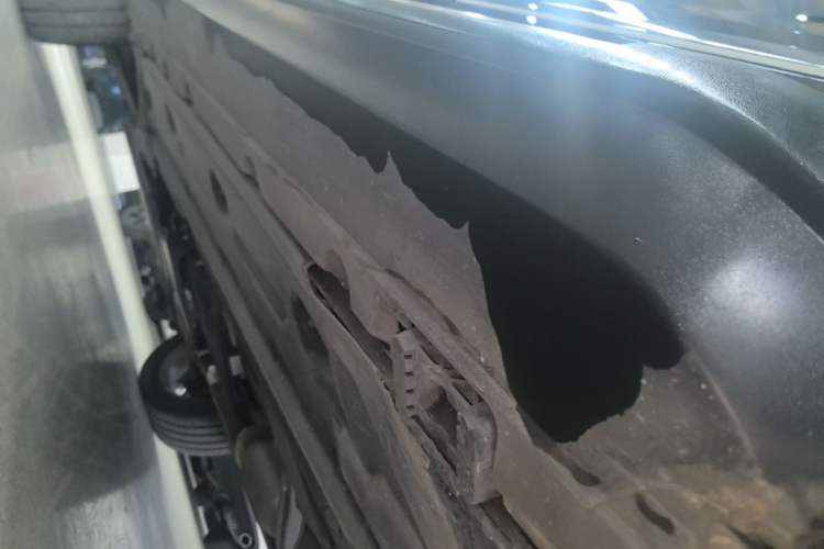 Used Mercedes-Benz GLK-Class 2014 GLK 200 Standard Model Left Side Sill
